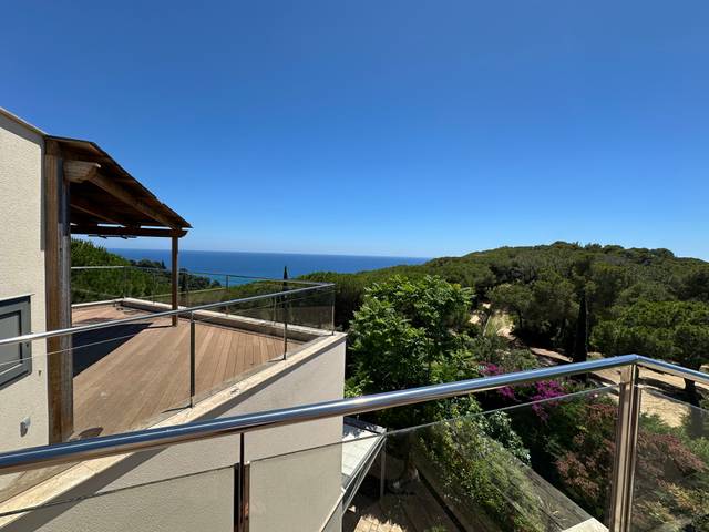 Современный таунхаус с панорамным видом на море, Sa Boadella, Lloret de Mar, Lloret de Mar, — 1/43