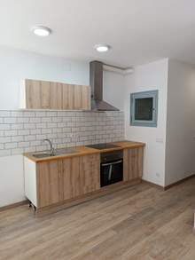 Luminoso apartamento de dos habitaciones recién reformado en la zona de Mas Boell de Lloret de Mar, Lloret de Mar, Girona — thumbnail 2